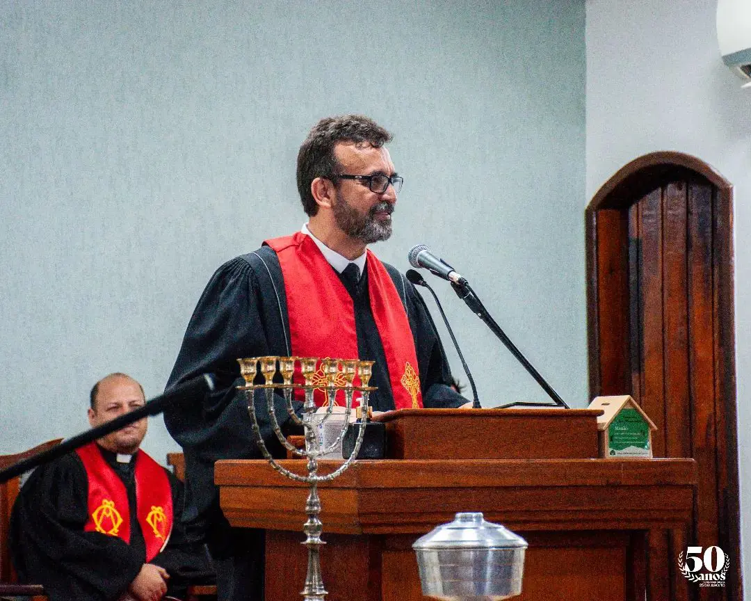 Rev. Marcio Pereira Mello